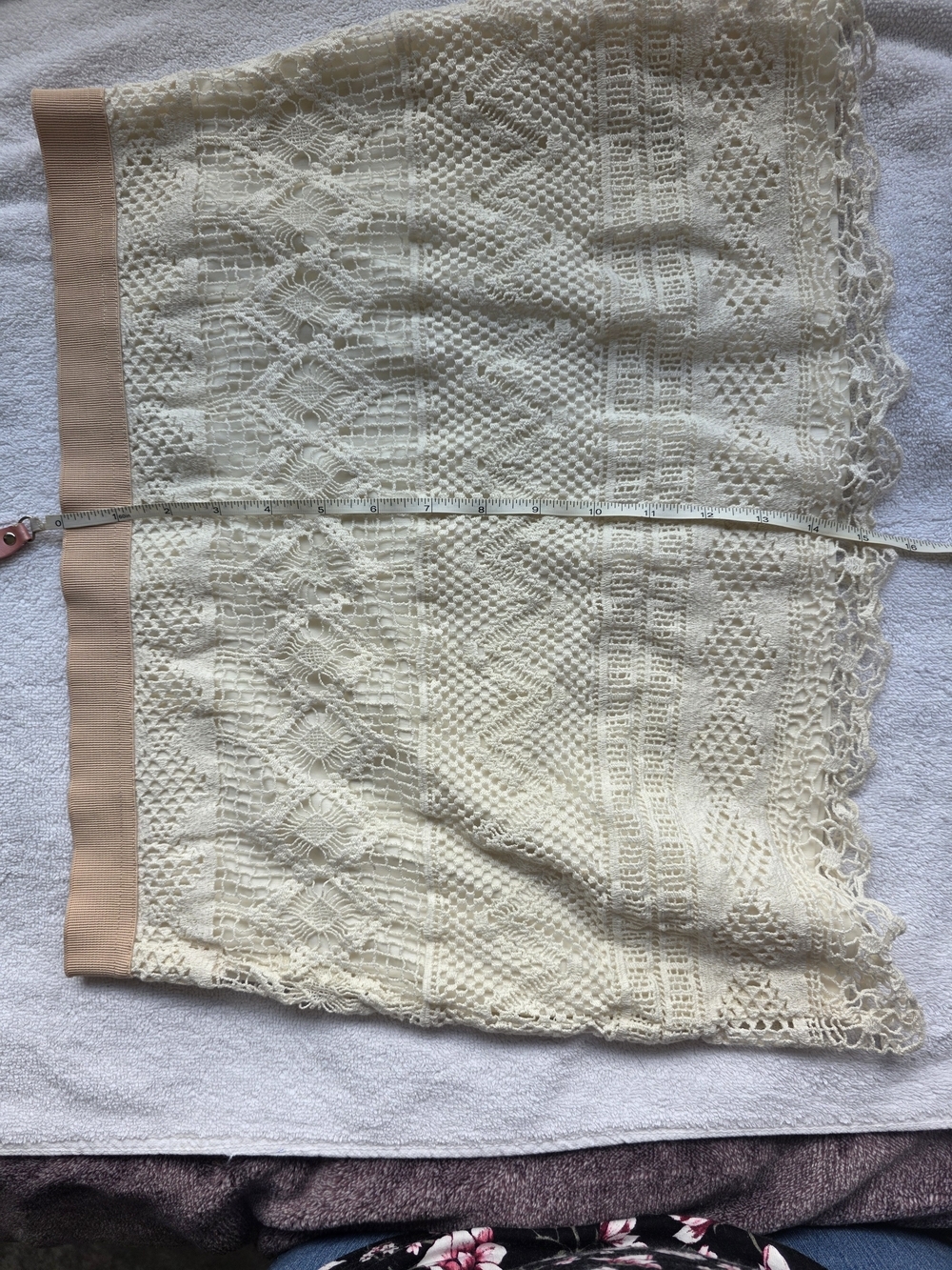 American Eagle Cream Lace Mini Skirt Size 10 Blush Waistband - Picture 9 of 9